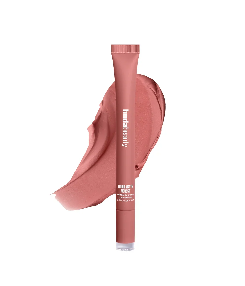 HUDA BEAUTY Liquid Matte Mousse Soft Blur Lip Cream