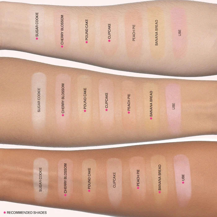 HUDA BEAUTY 
Easy Bake Blurring Loose Baking & Setting Powder