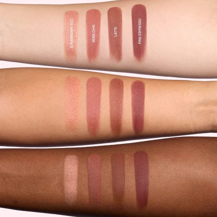 HUDA BEAUTY 
Blush Filter Blurring Blushlighters Palette