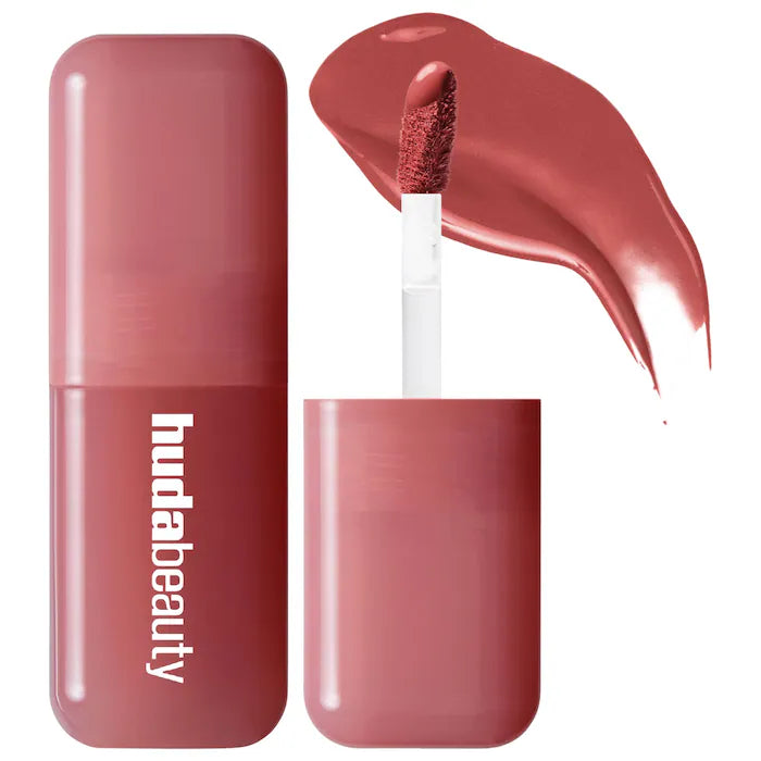 HUDA BEAUTY 
Blush Filter Soft Glow Liquid Blush