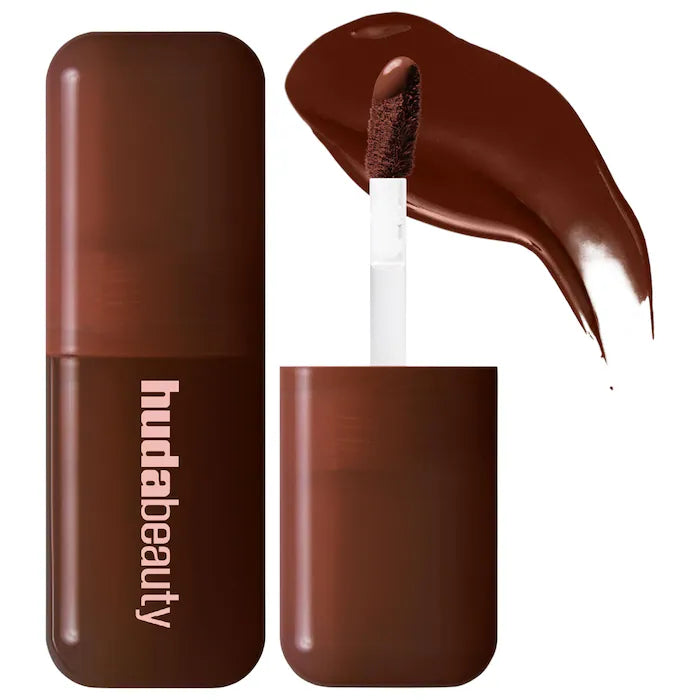 HUDA BEAUTY 
Blush Filter Soft Glow Liquid Blush